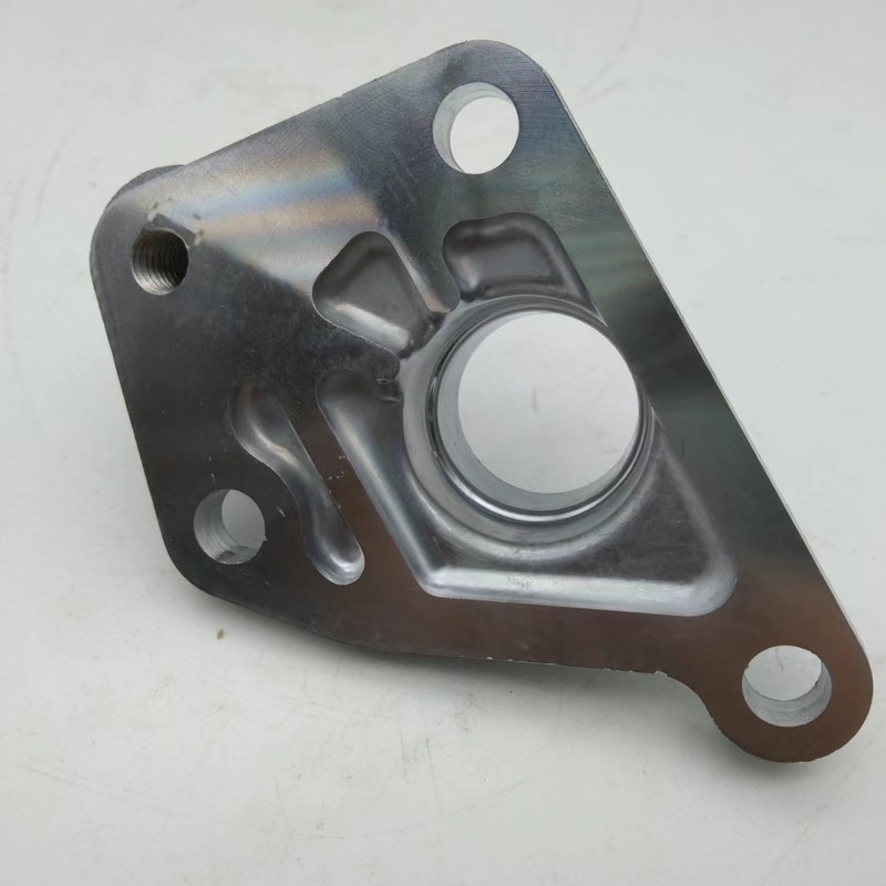 129004-42040 base commune de pompe à eau pour l'excavatrice diesel Repair Parts de 3TNV88 3TNE88 4TNE88