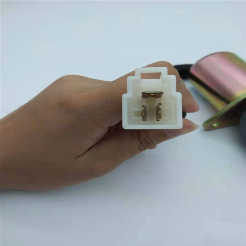 Ajustement de vanne électromagnétique de l'arrêt 1753ES-24A3UC5B1S1/119807-77800 pour YANMAR 4TNE98/94/C88