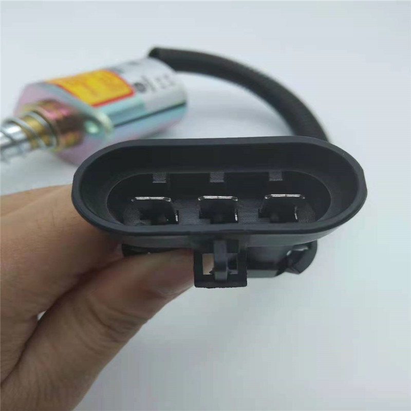 Chargeur de boeuf de dérapage de vanne électromagnétique de 6681512 arrêts adapté pour le chat sauvage S70/100/160/180/200