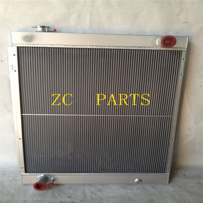 Ajustement pour un radiateur plus frais de l'eau de Radiator KOMATSU d'excavatrice de PC200-6 4D95